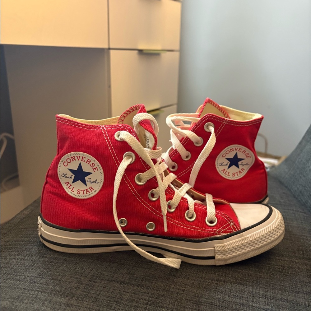 Converse Classic Red High-Tops